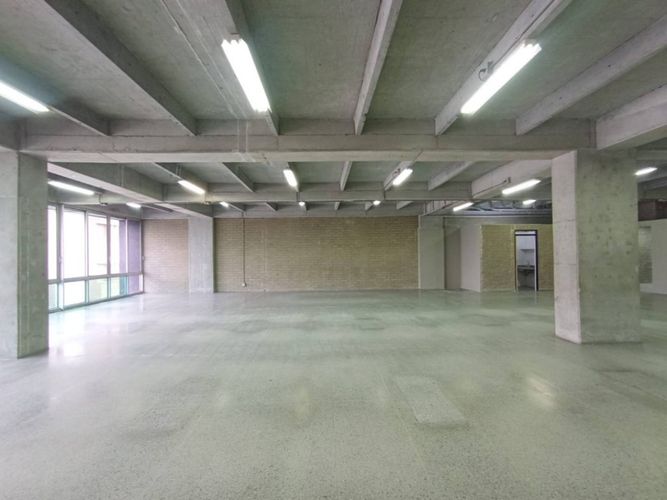 Local en arriendo en El Poblado, Medellín, 202 m² · foto 3 de 4