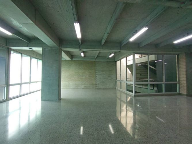 Local en arriendo en El Poblado, Medellín, 214 m² · foto 3 de 10