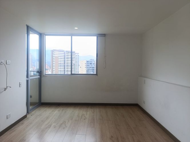 Apartamento de 4 alcobas en arriendo en El Poblado, Medellín, 64 m² · foto 10 de 17