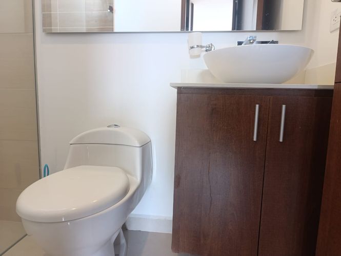 Apartamento de 4 alcobas en arriendo en El Poblado, Medellín, 64 m² · foto 16 de 17