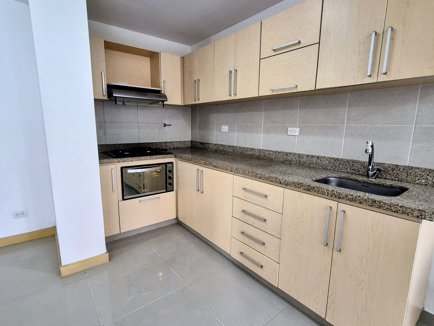 Apartamento en venta en Loma Del Chocho, Envigado · foto 6 de 18