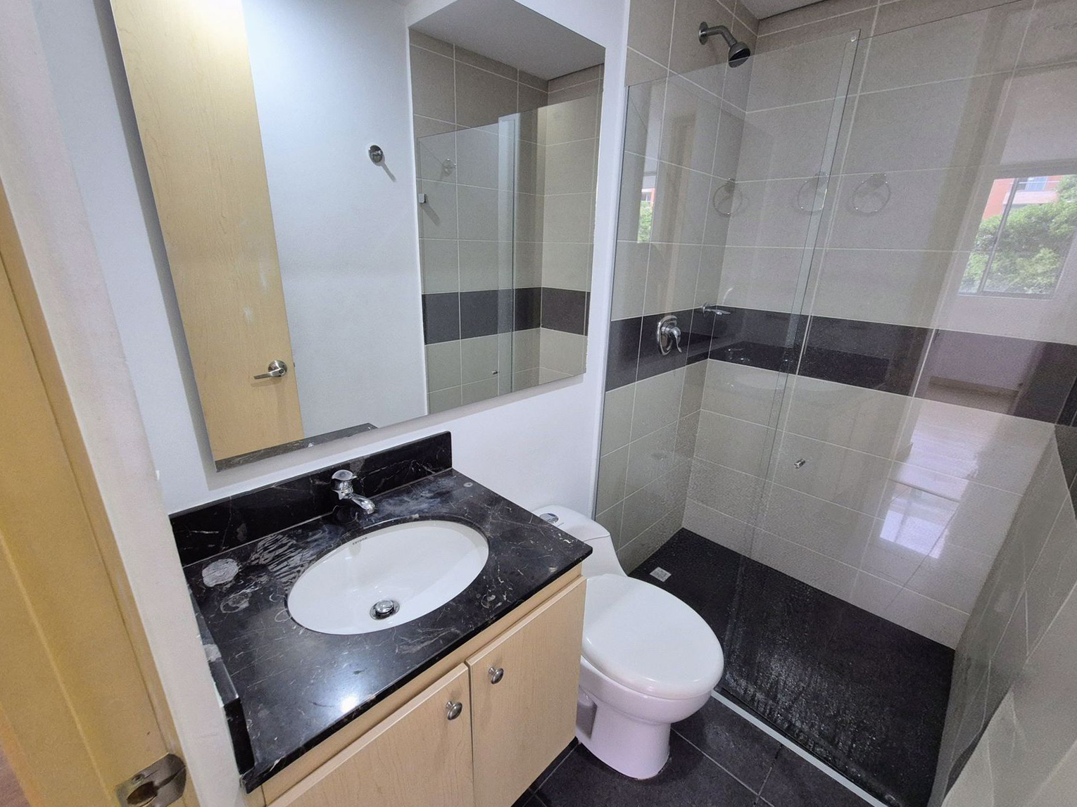 Apartamento en venta en Loma Del Chocho, Envigado · foto 17 de 18