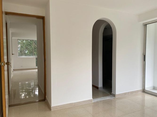 Apartamento de 1 alcoba en arriendo en La Aguacatala, Medellín, 70 m² · foto 6 de 17