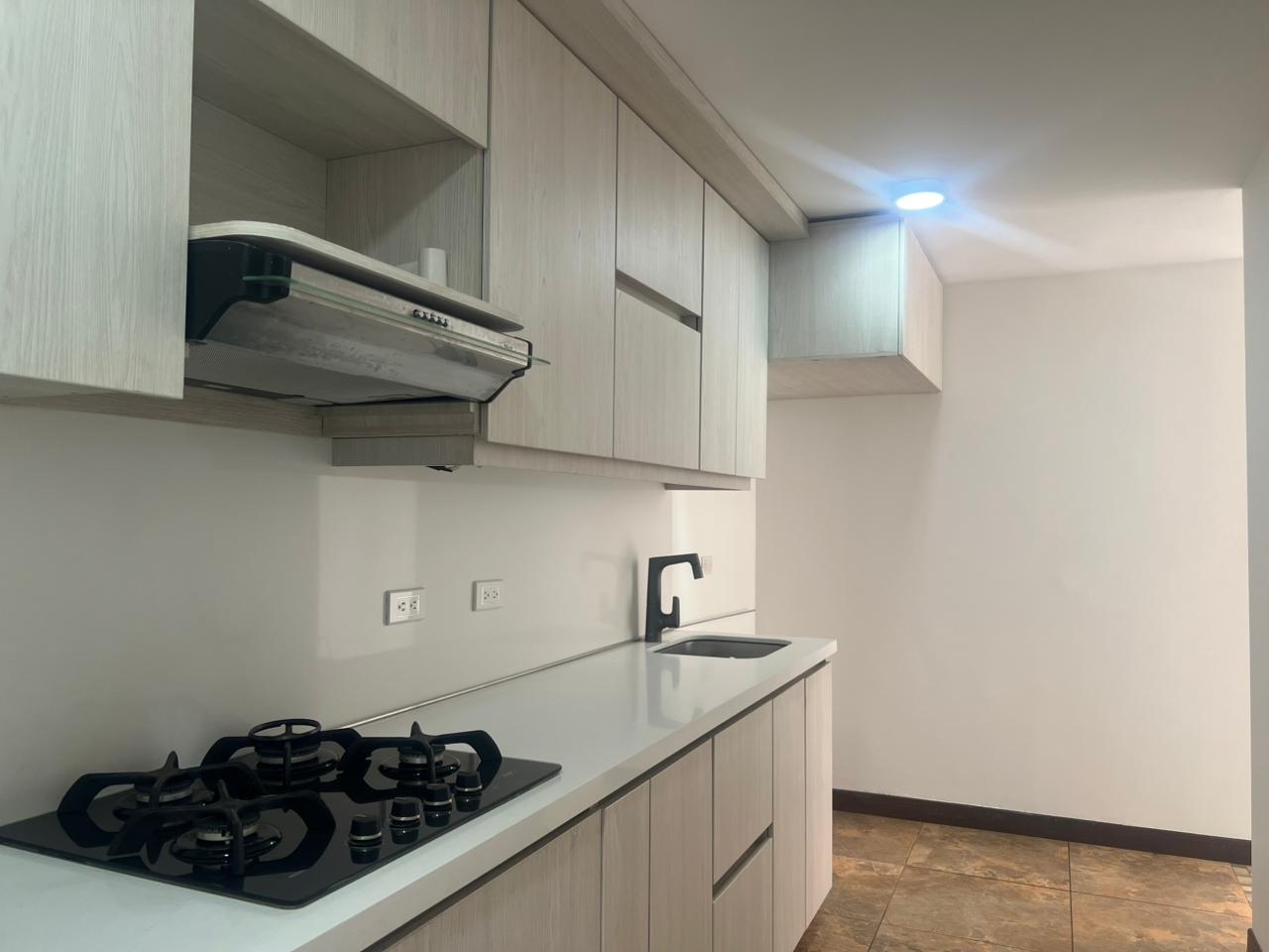 Apartamento en venta en El Poblado, Medellín · foto 5 de 17