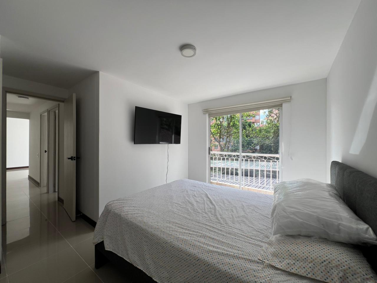Apartamento en venta en El Poblado, Medellín · foto 12 de 17