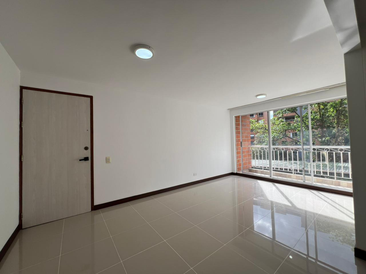 Apartamento en venta en El Poblado, Medellín · foto 3 de 17
