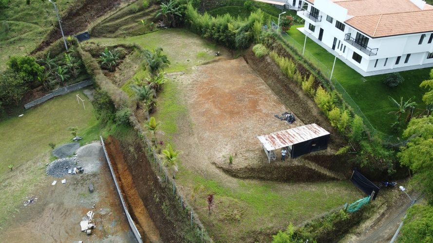 Lote en venta en Condina, Pereira, 2150 m² · foto 2 de 12