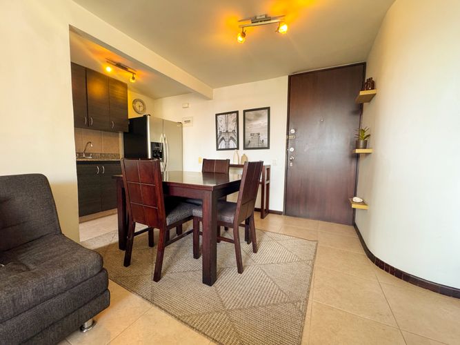 Apartamento de 1 alcoba en arriendo en El Poblado, Medellín, 60 m² · foto 3 de 20