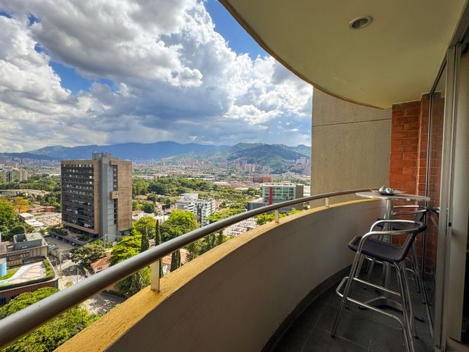 Apartamento de 1 alcoba en arriendo en El Poblado, Medellín, 60 m² · foto 4 de 20