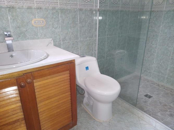 Oficina en arriendo en El Poblado, Medellín, 1000 m² · foto 13 de 13