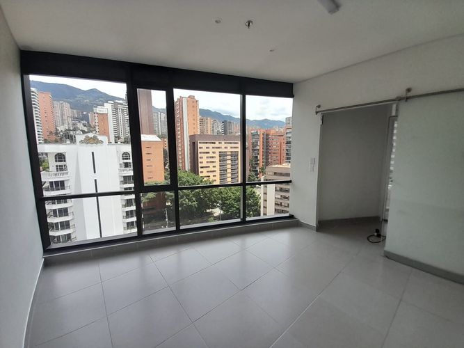 Oficina en arriendo en Patio Bonito, Medellín, 53 m² · foto 10 de 15