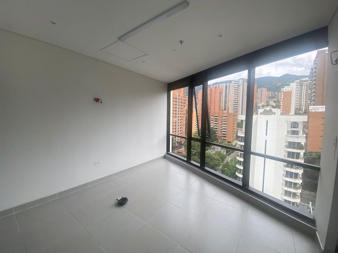 Oficina en arriendo en Patio Bonito, Medellín, 53 m² · foto 15 de 15