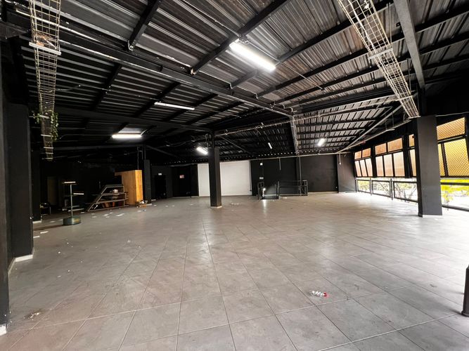 Local en arriendo en La Flora, Cali, 300 m² · foto 3 de 4