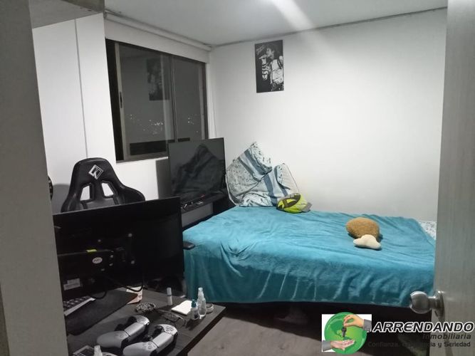 Apartamento de 3 alcobas en venta en Las Lomitas, Sabaneta, 74 m² · foto 10 de 21