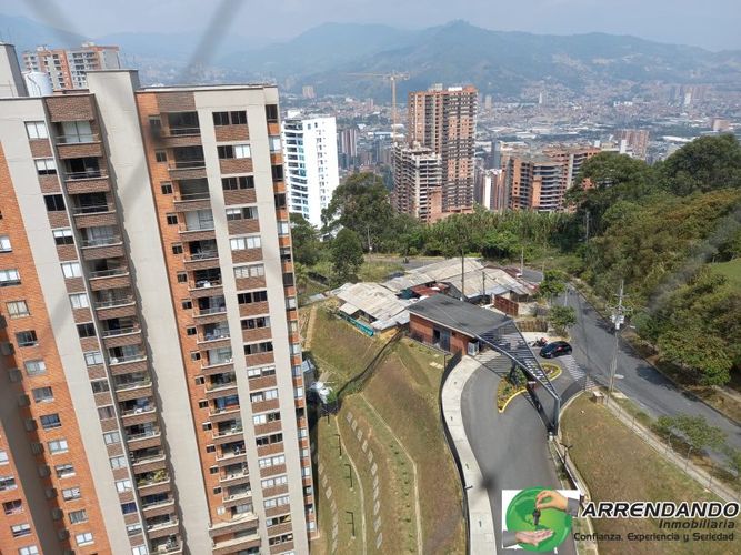 Apartamento de 3 alcobas en venta en Las Lomitas, Sabaneta, 74 m² · foto 19 de 21