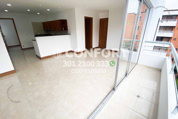 Apartamento de 3 alcobas en arriendo en Conquistadores, Medellín, 100 m² · foto 5 de 24