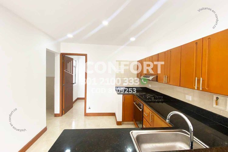 Apartamento de 3 alcobas en arriendo en Conquistadores, Medellín, 100 m² · foto 8 de 24