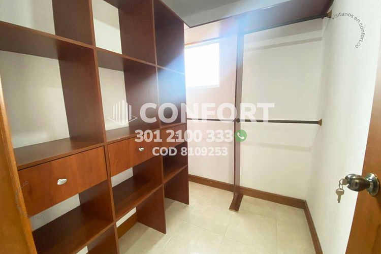 Apartamento de 3 alcobas en arriendo en Conquistadores, Medellín, 100 m² · foto 22 de 24