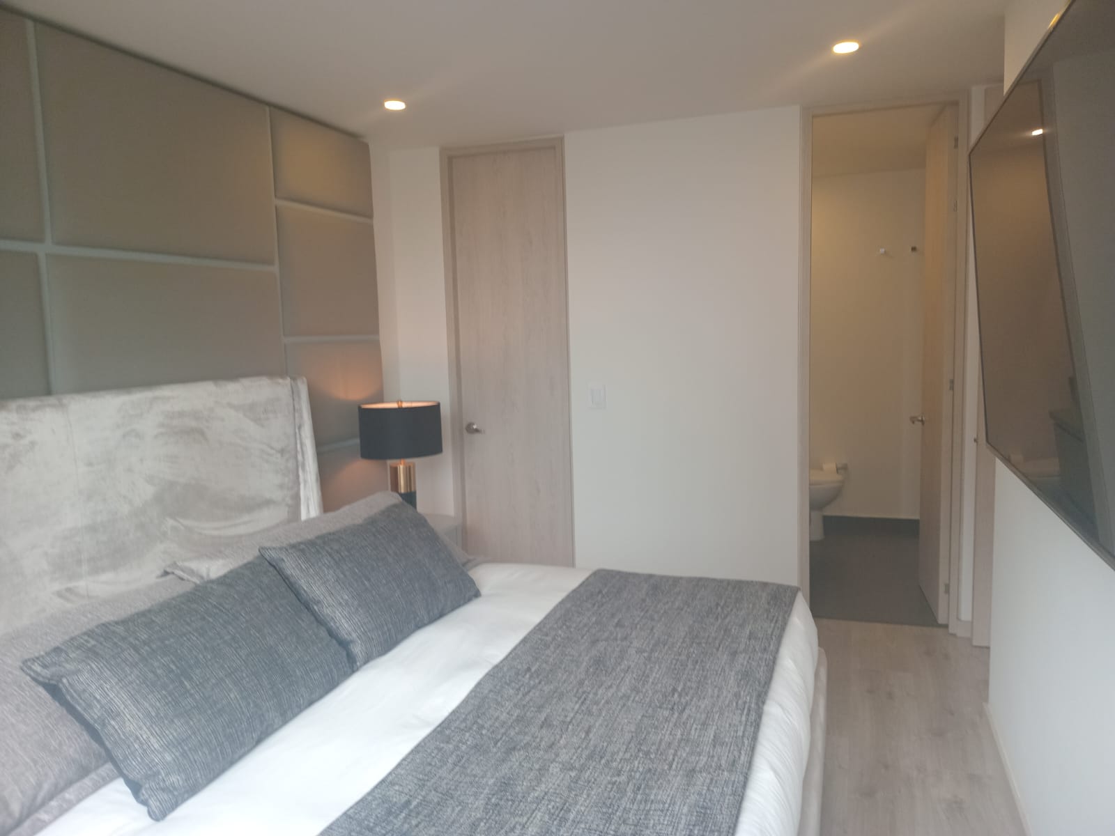 Apartamento en arriendo en El Poblado, Medellín · foto 11 de 15