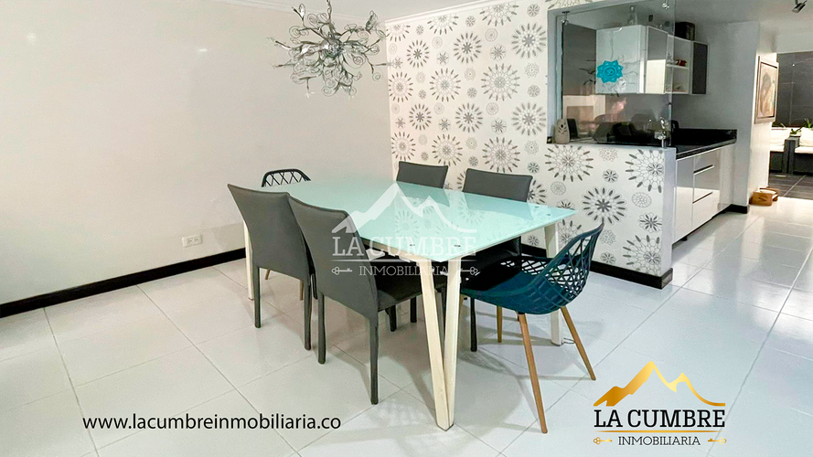 Casa de 3 alcobas en venta en Alejandria, Medellín, 170 m² · foto 2 de 11