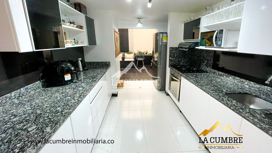 Casa de 3 alcobas en venta en Alejandria, Medellín, 170 m² · foto 5 de 11