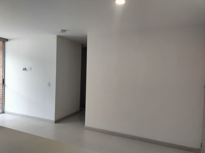 Apartamento de 3 alcobas en arriendo en El Poblado, Medellín, 63 m² · foto 6 de 15
