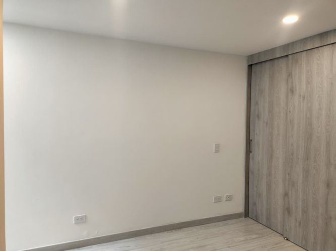 Apartamento de 3 alcobas en arriendo en El Poblado, Medellín, 63 m² · foto 8 de 15