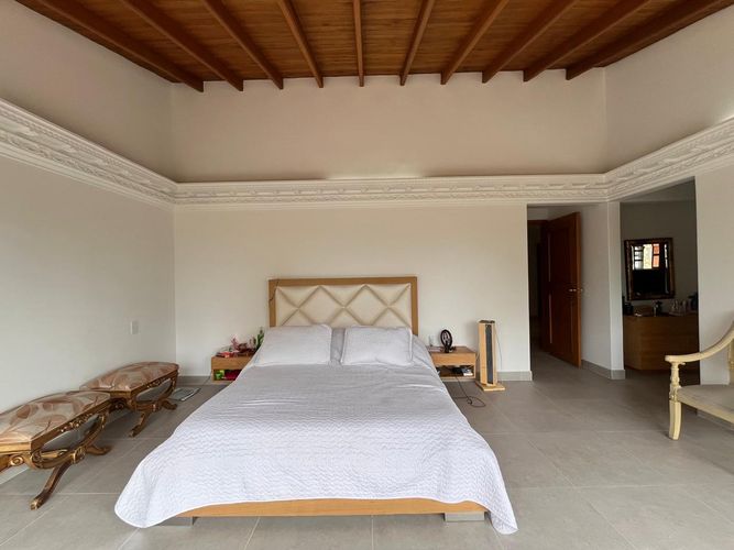 Casa de 4 alcobas en venta en El Poblado, Medellín, 248 m² · foto 12 de 18