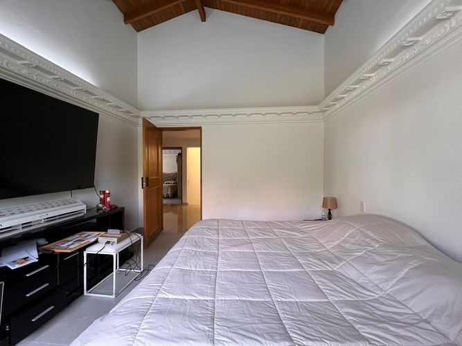 Casa de 4 alcobas en venta en El Poblado, Medellín, 248 m² · foto 11 de 18