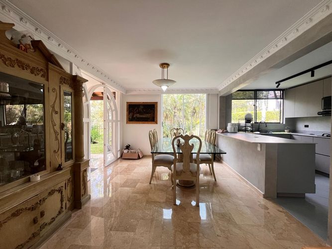Casa de 4 alcobas en venta en El Poblado, Medellín, 248 m² · foto 6 de 18