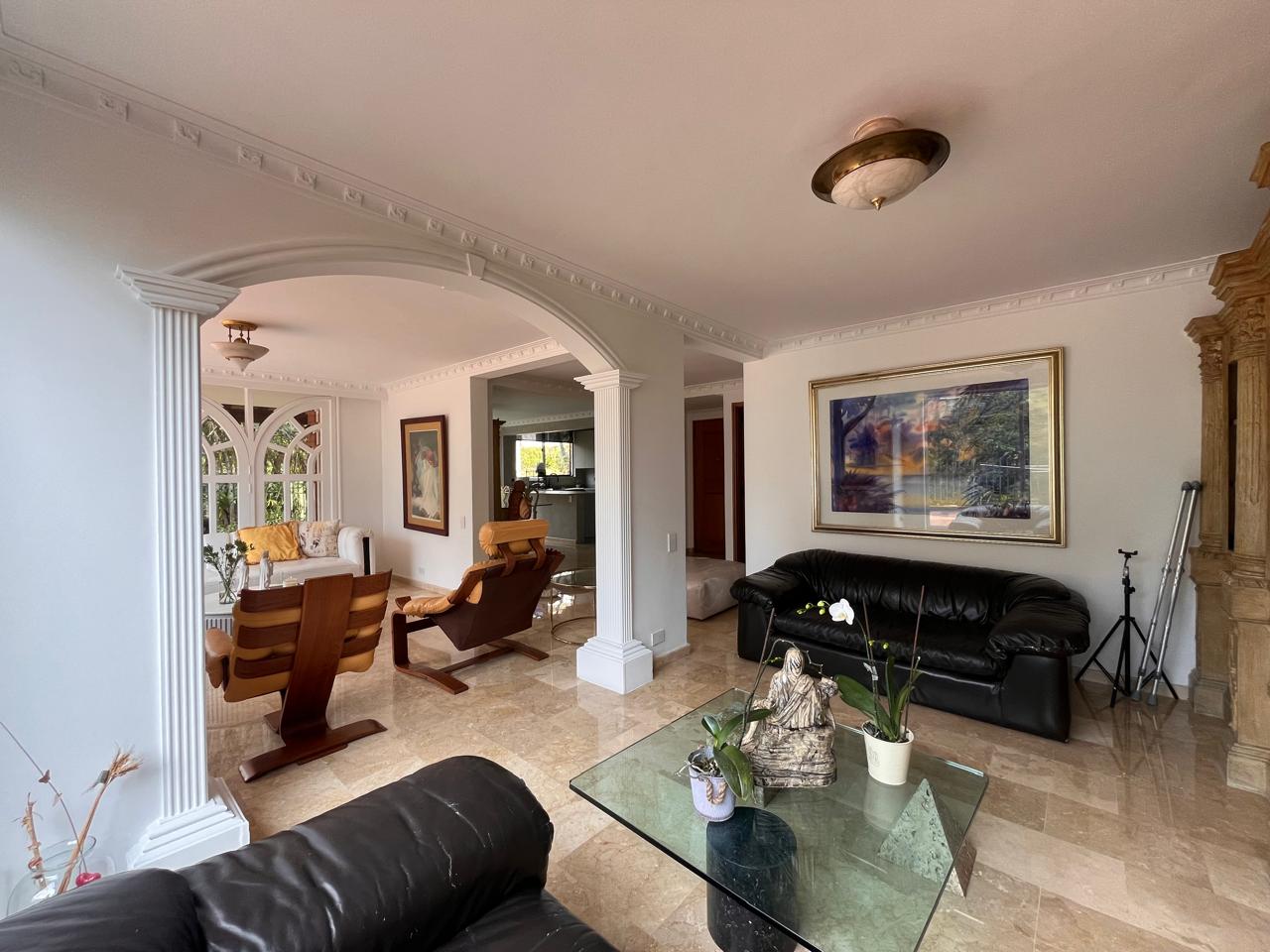 San Lucas Plaza, Calle 20 Sur, La Abadia, El Poblado, Medellín, Antioquia, Colombia - Photo 2