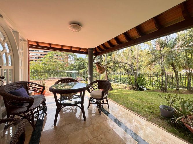Casa de 4 alcobas en venta en El Poblado, Medellín, 248 m² · foto 18 de 18