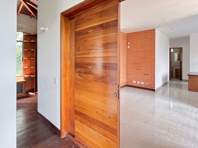 Casa de 3 alcobas en venta en Cola Del Zorro, Medellín, 326 m² · foto 11 de 24