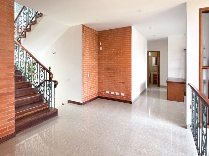 Casa de 3 alcobas en venta en Cola Del Zorro, Medellín, 326 m² · foto 19 de 24