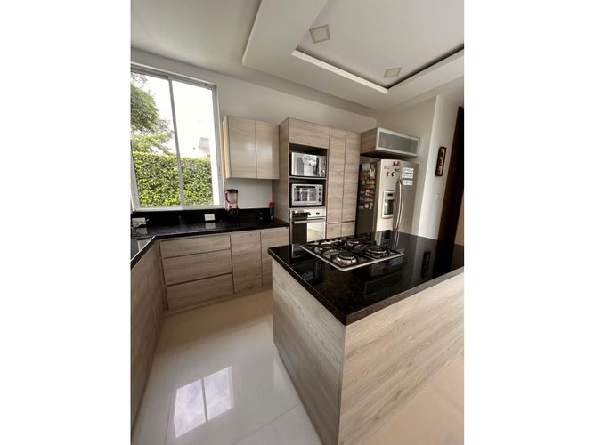 Casa de 4 alcobas en venta en Cr. Valle Verde, Jamundí, 705 m² · foto 19 de 24