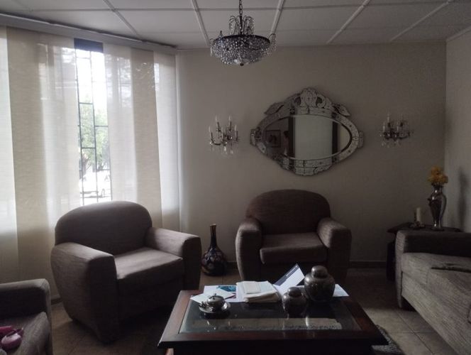 Casa de 7 alcobas en venta en Prado, Medellín, 561 m² · foto 7 de 24