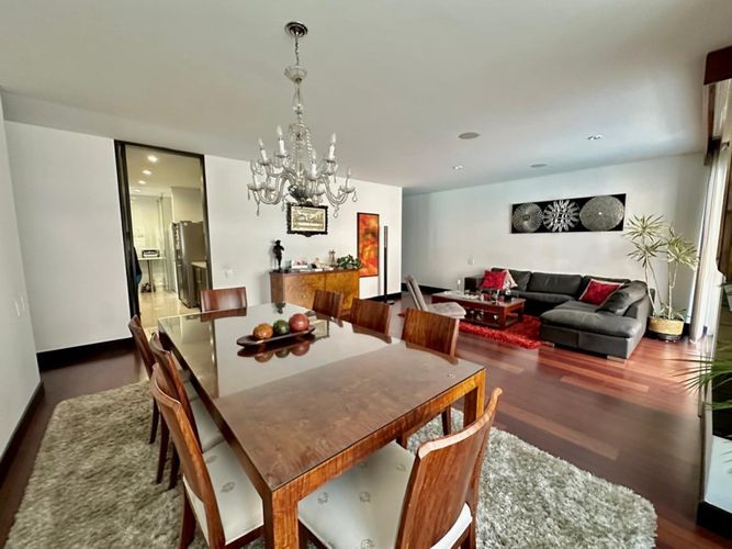 Apartamento de 3 alcobas en venta en Usaquen, Bogotá, 160 m² · foto 4 de 18