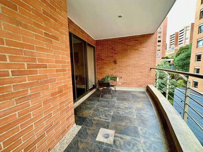 Apartamento de 3 alcobas en venta en Usaquen, Bogotá, 160 m² · foto 8 de 18