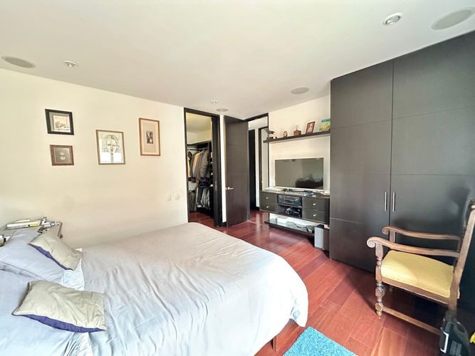 Apartamento de 3 alcobas en venta en Usaquen, Bogotá, 160 m² · foto 12 de 18
