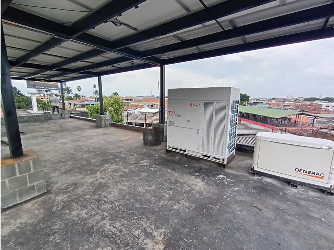 Edificio en venta en Alameda, Cali, 800 m² · foto 4 de 15