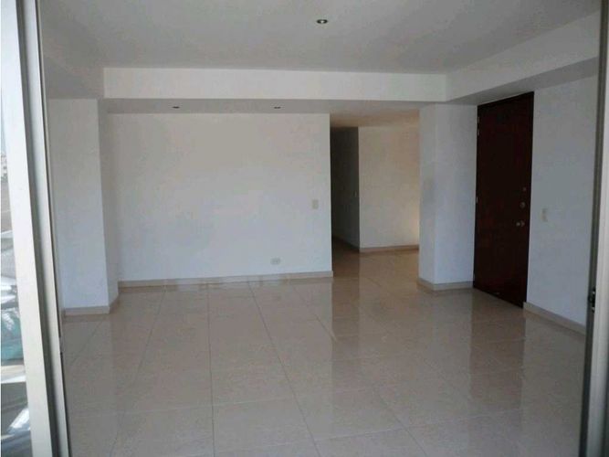 Edificio en venta en El Ingenio, Cali, 800 m² · foto 5 de 17