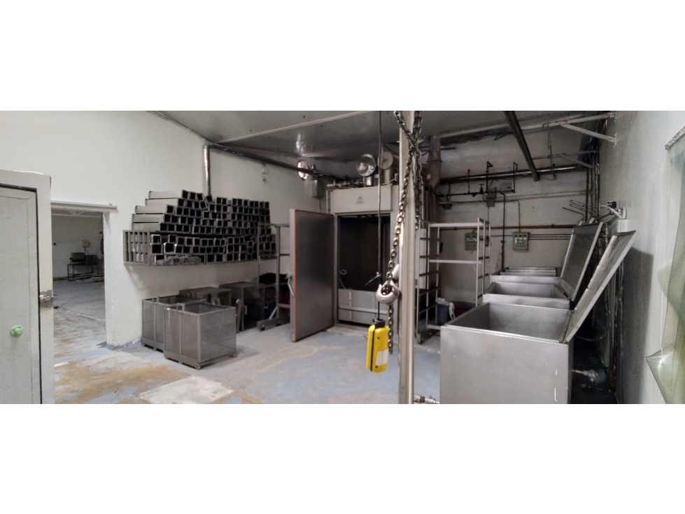 Warehouse for sale in Guayabal, Medellín 4