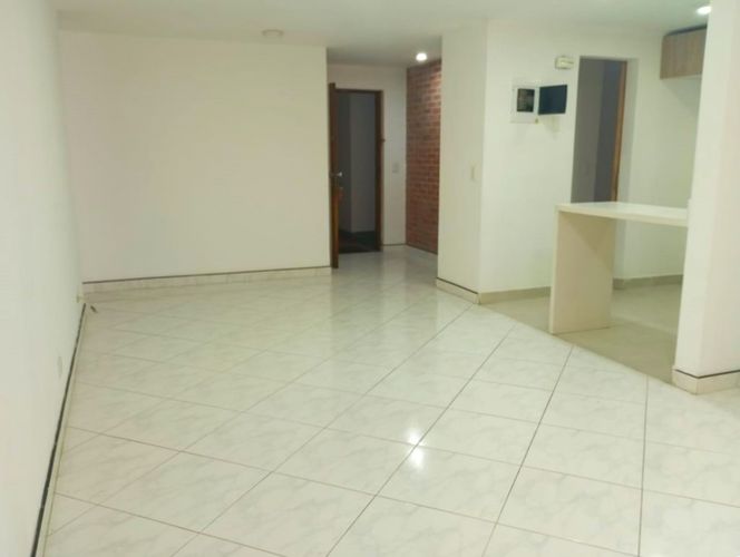 Apartamento de 3 alcobas en venta en El Poblado, Medellín, 98 m² · foto 2 de 14