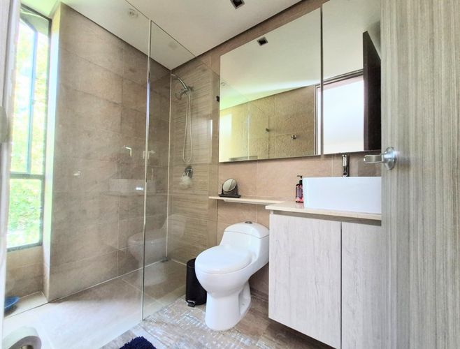 Casa de 4 alcobas en venta en Las Palmas, Envigado, 372 m² · foto 9 de 17