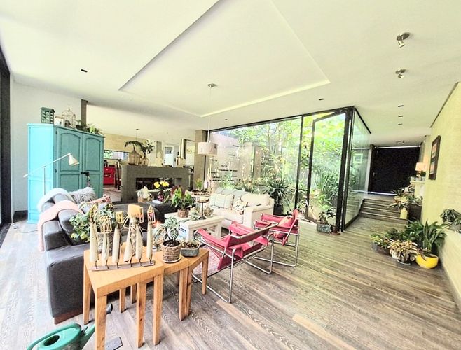 Casa de 4 alcobas en venta en Las Palmas, Envigado, 372 m² · foto 3 de 17