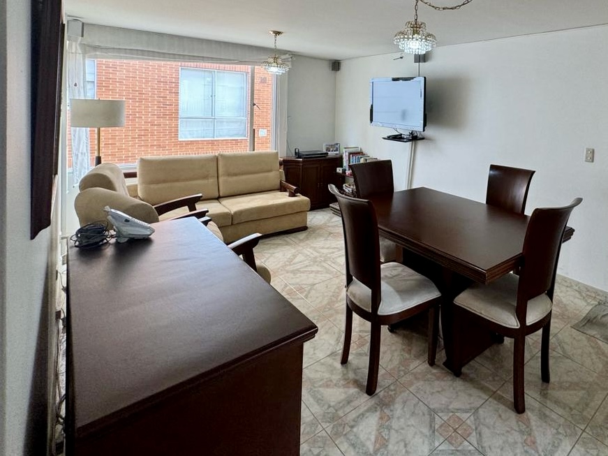 Apartamento en venta en Cedritos, Bogotá · foto 2 de 18