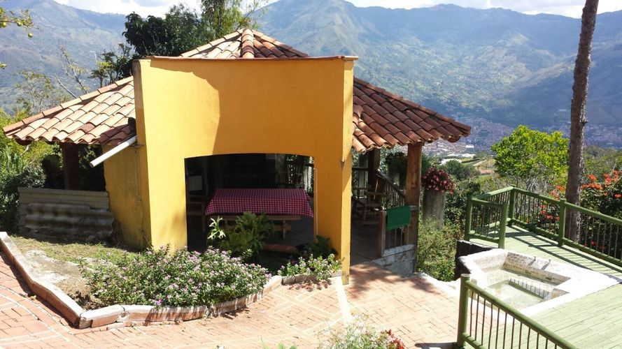 Finca en venta en Machado, Copacabana, 950 m² · foto 2 de 24