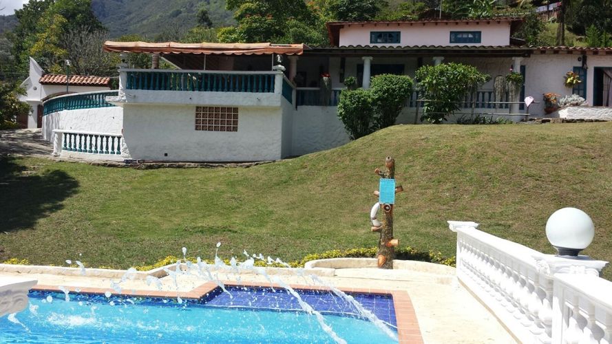 Finca en venta en Machado, Copacabana, 950 m² · foto 5 de 24