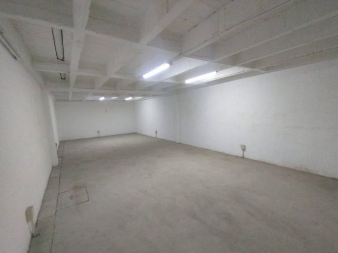Bodega en arriendo en Alto Del Medio, Rionegro, 100 m² · foto 2 de 3
