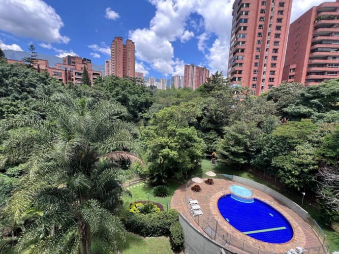 Apartamento de 3 alcobas en venta en Los Balsos, Medellín, 156 m² · foto 9 de 24
